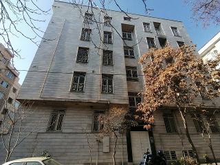 آپارتمان نود متری دو خوابه خوش نقشه و پرده خور در تهران ویلا