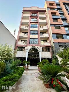  فروش آپارتمان 285 متری در محمودیه /خوش نقشه/ویو مشجر/ فول مشاعات